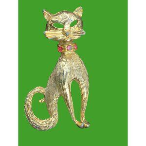 Vintage Gold-Tone Cat Brooch With Pink Rhinestone Collar & Textured Finish